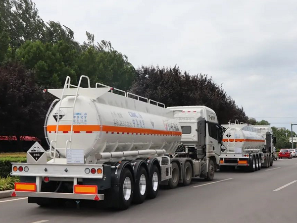 貴州新客戶一次性下單10臺車，凌宇液罐在業(yè)內是真香……